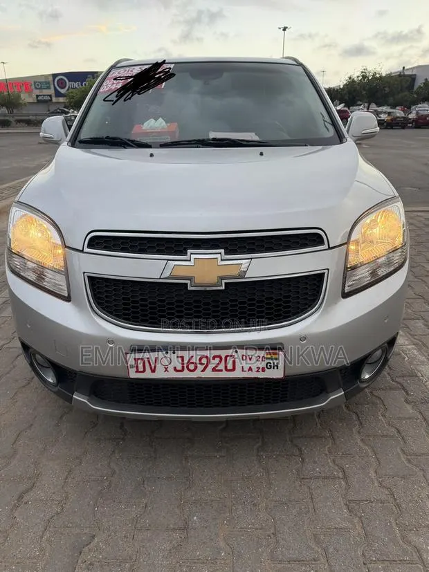 Chevrolet Orlando 2.0 2015 Silver · Photo 1