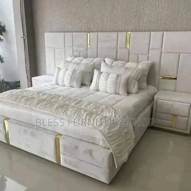 Luxury Queen Size Bed Frame With Side Drawers · Photo 1