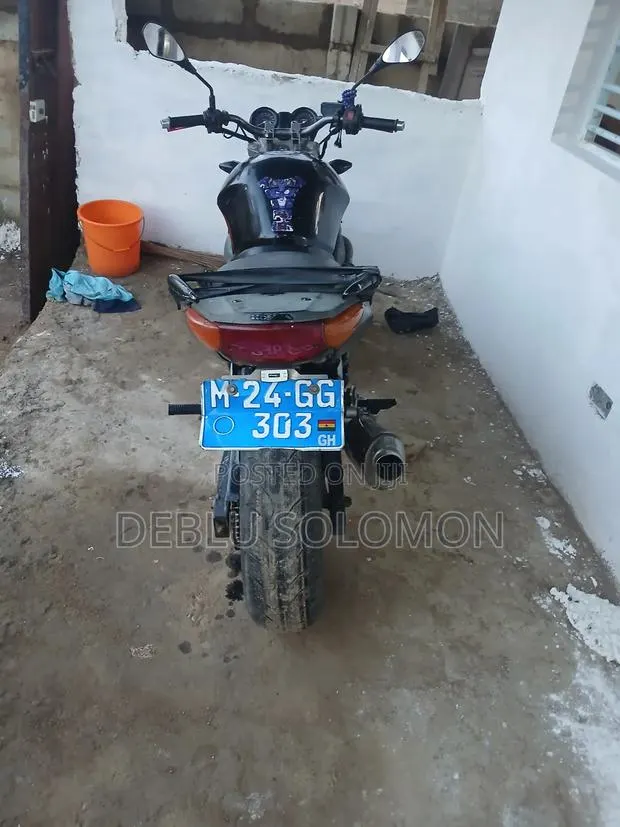 Honda CB 2024 Black · Photo 1