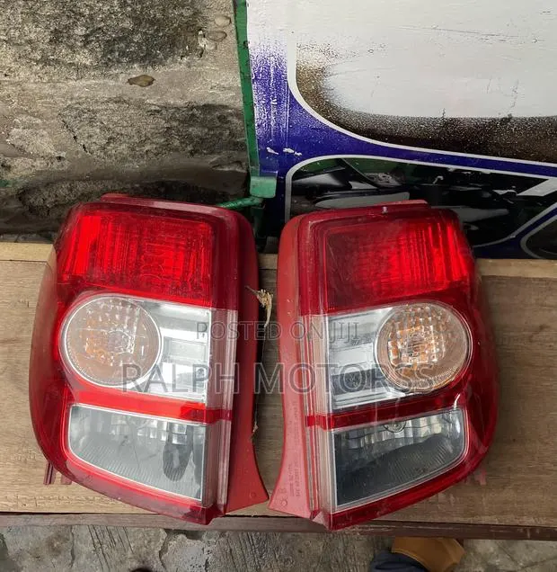 Scion xD 2008-2014 Taillight · Photo 1