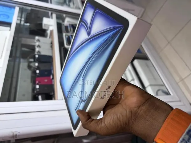 New Apple iPad Air 11 (2024) 128 GB Blue · Photo 1