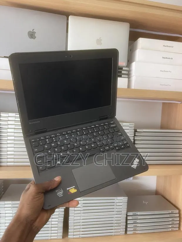Laptop Lenovo ThinkPad 11e 4GB Intel Celeron HDD 500GB · Photo 1