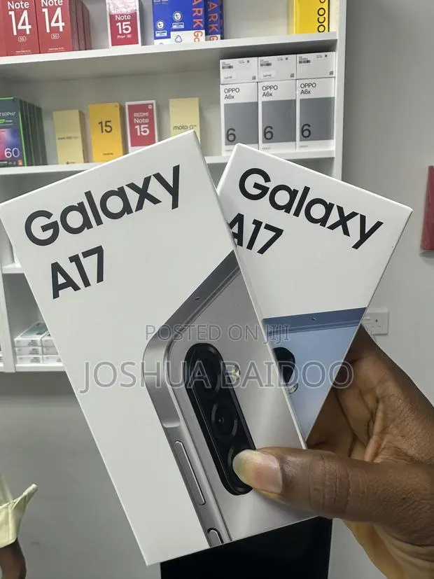 New Samsung Galaxy A17 128 GB Silver · Photo 1