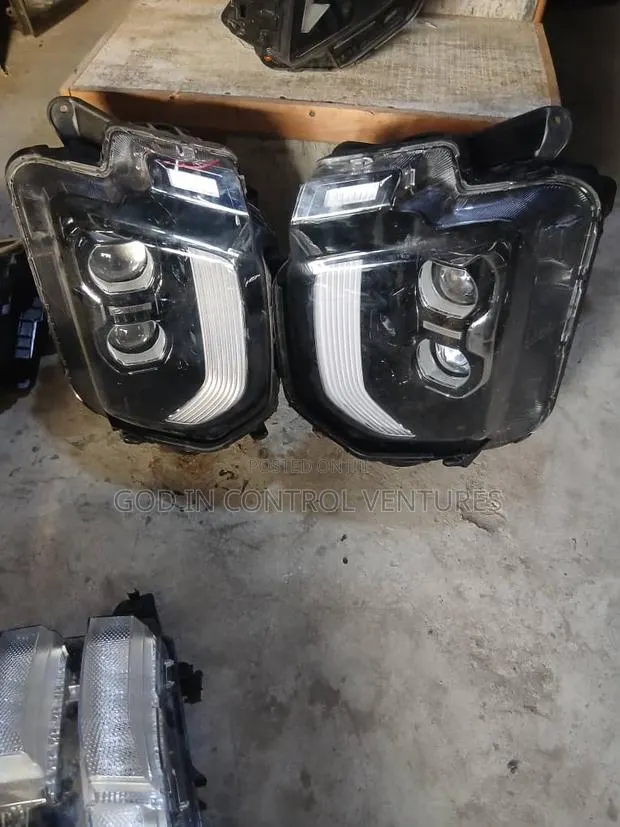 Hyundai Palisade 2022 Headlight · Photo 1