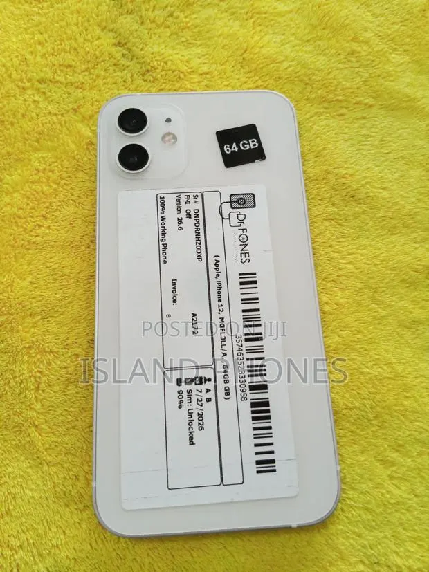 Apple iPhone 12 64 GB White · Photo 1