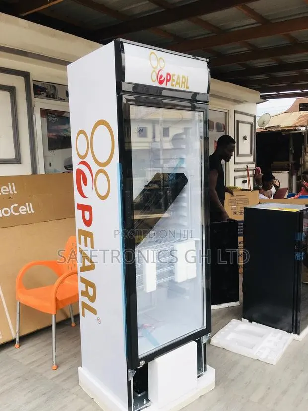 Singledoor Pearl PVC-424 Durable Display Showcase Fridge · Photo 1