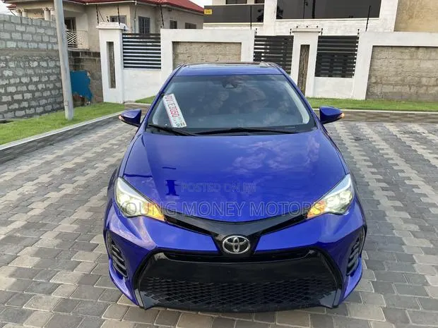 Toyota Corolla SE (1.8L 4cyl 2A) 2018 Blue · Photo 1