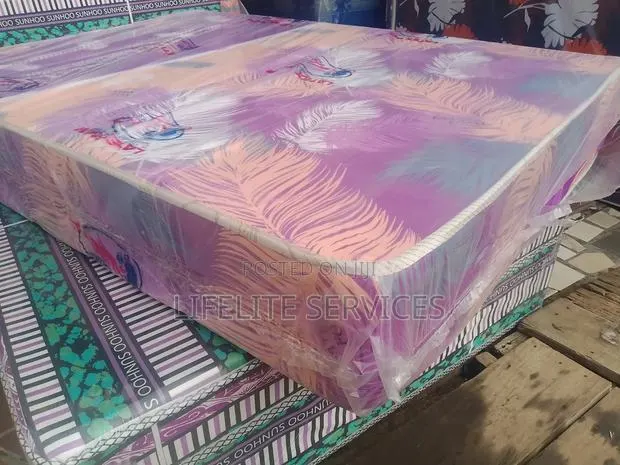10" Double Size Mattress - Original Latex Foam · Photo 1