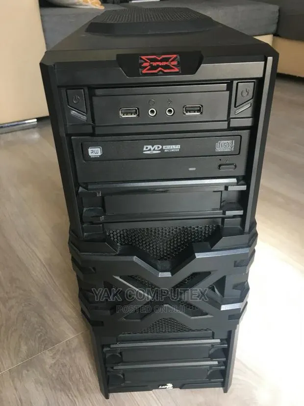 New Desktop Computer MSI Aegis X3 8GB Intel Core I7 SSD 250GB · Photo 1