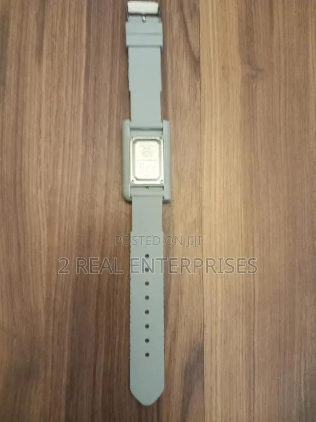 Nintendo Game Boy Digital Wristwatch (Paladone) · Photo 3