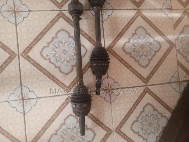 Corolla 2005-2017 Drive Shaft · Photo 1