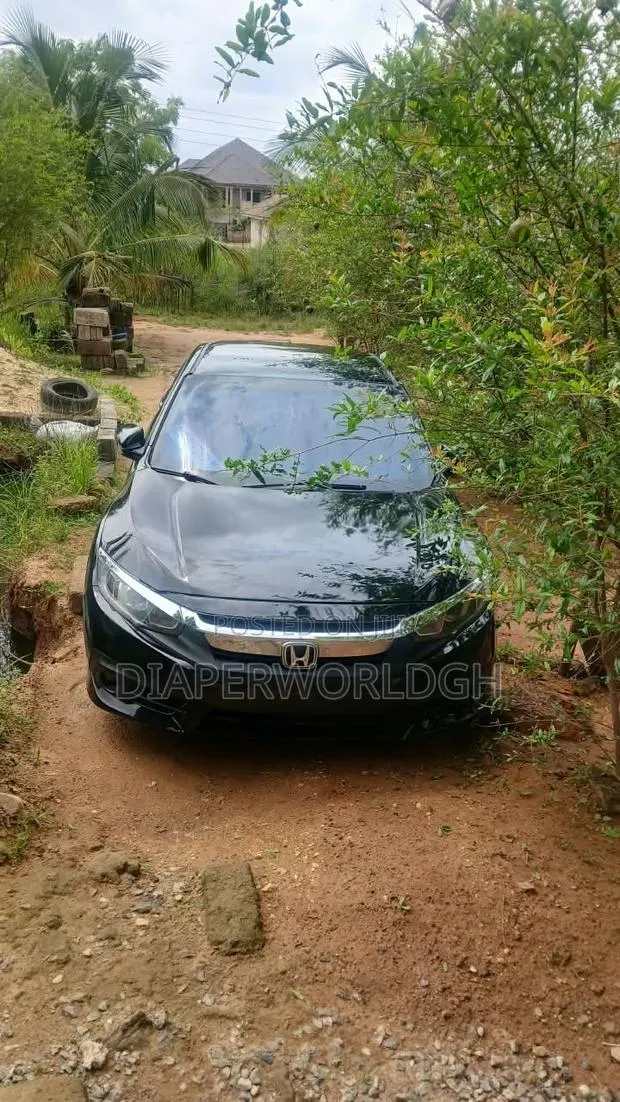 Honda Civic 2018 Black · Photo 1
