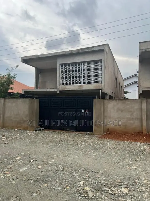 4bdrm House in Oyarifa, Ghana Flag for sale · Photo 1