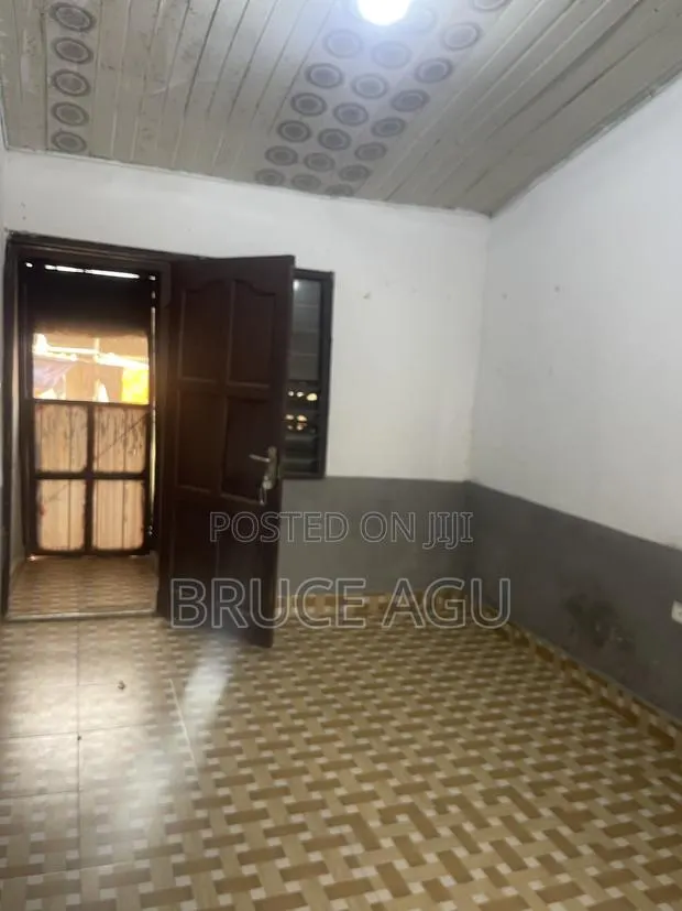 1bdrm Block of Flats in School Junction for rent · Photo 1