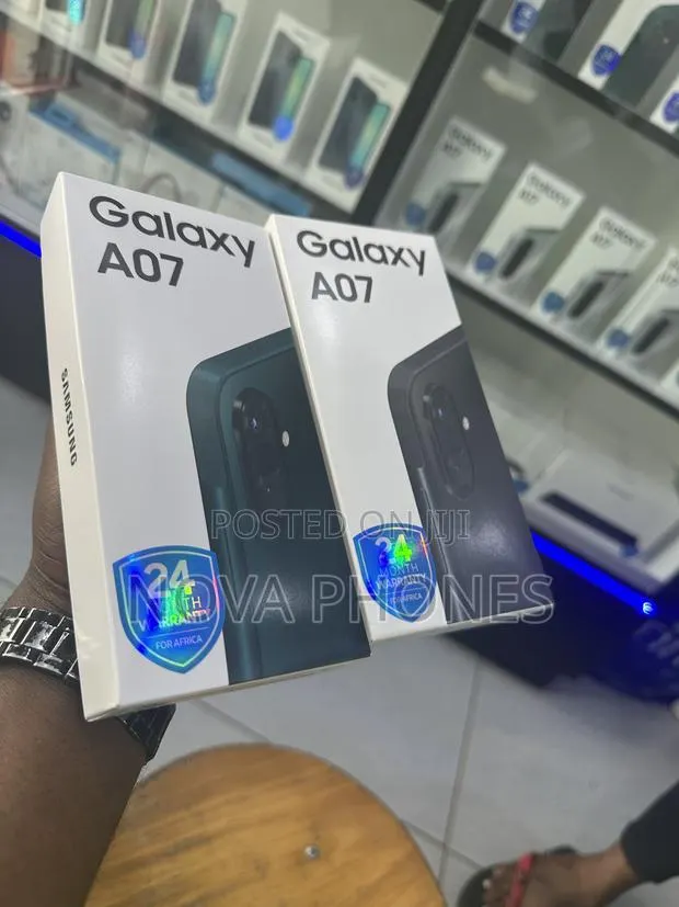 New Samsung Galaxy A07 128 GB Blue · Photo 1