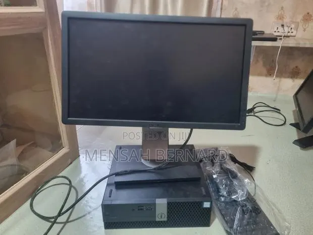New Desktop Computer Dell OptiPlex 5050 8GB Intel Core i3 HDD 256GB · Photo 1