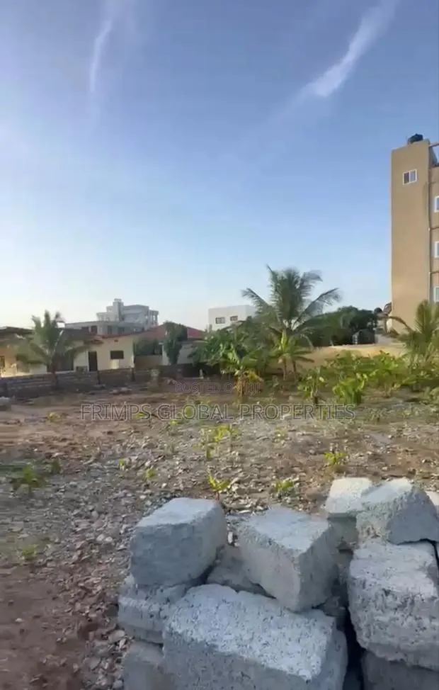 Half Plot at East Legon Adjiriganor for Sale · Photo 1
