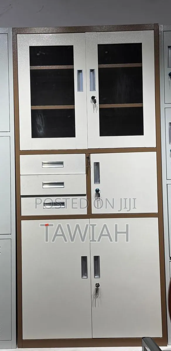 Metal Filling Cabinet · Photo 1