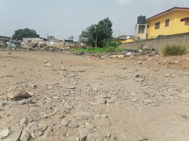 One and Half Plot of Land for Sale at Osu Ako Adjei · Photo 1