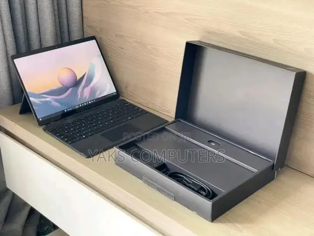New Microsoft Surface Pro 7 1 TB Black · Photo 1