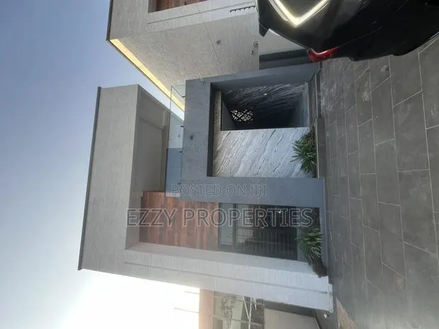Furnished 4bdrm House in East Legon for rent · Photo 1