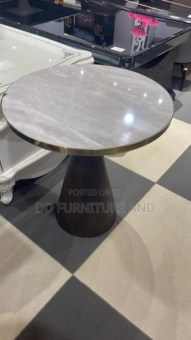 Coffee Side Table · Photo 1