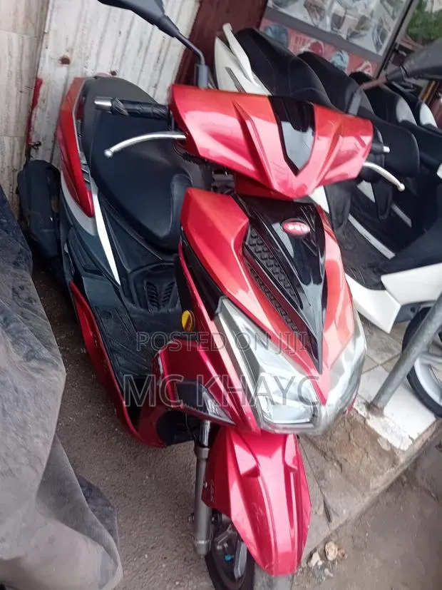Piaggio Scooter 2019 · Photo 1