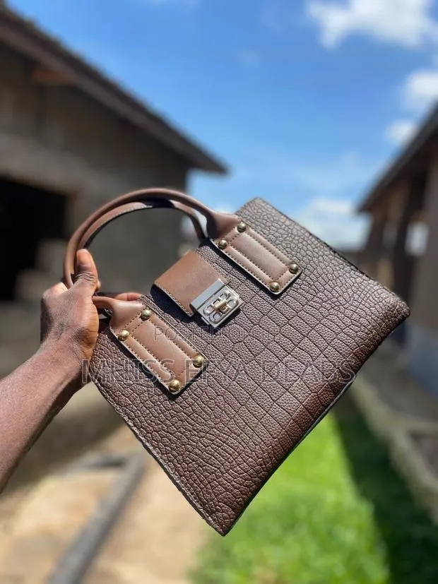 Beautiful Ladies Bags · Photo 1