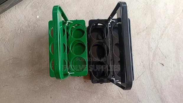 Multifunctional Plastic Holder for Drinks · Photo 1