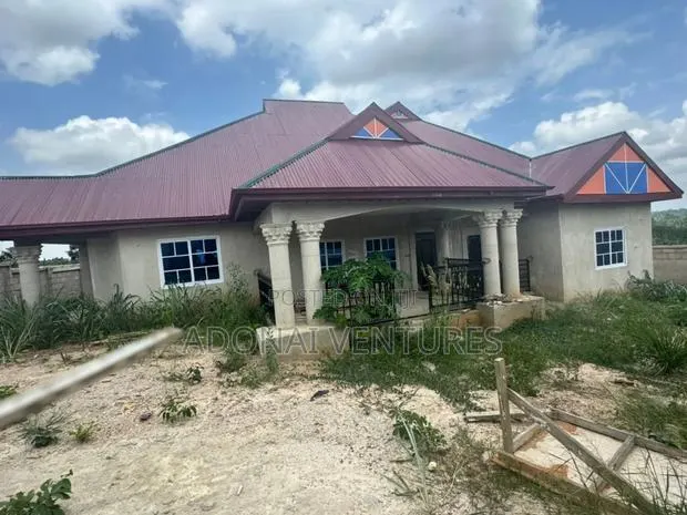 5bdrm House in Ofinso, Kumasi Metropolitan for sale · Photo 1