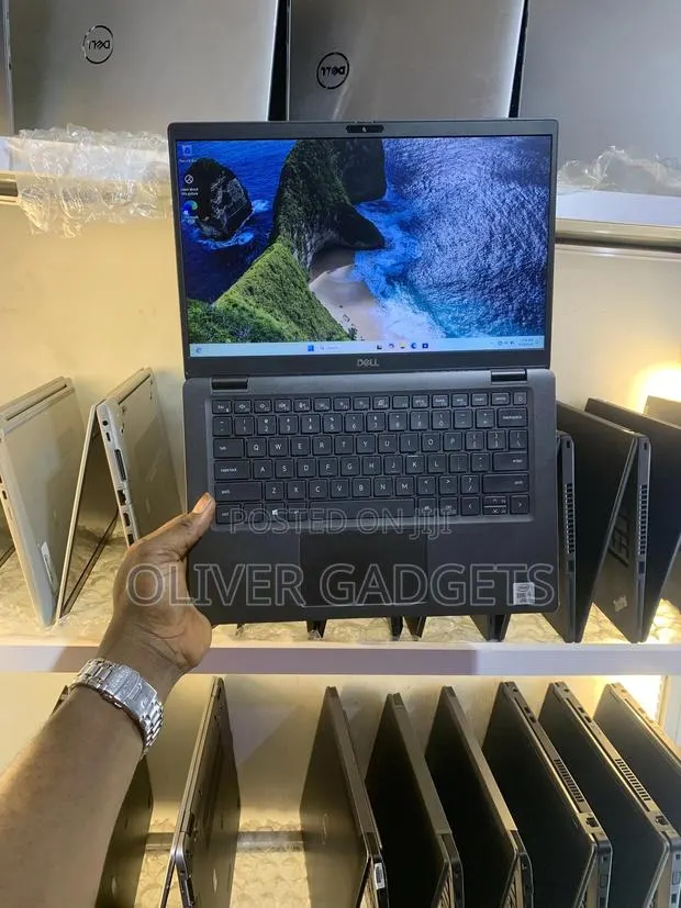 Laptop Dell Latitude 7310 16GB Intel Core i5 SSD 256GB · Photo 1