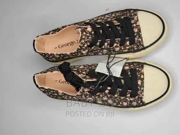 George Girls Floral Shoe With Laces Fastening · Photo 3