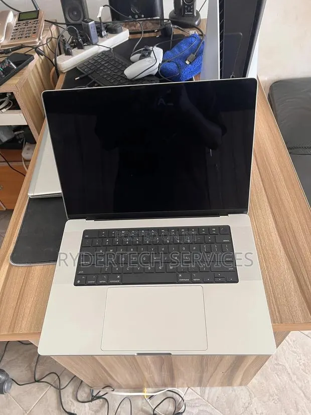 Laptop Apple MacBook Pro 2023 M2 Pro 16-inch 16GB Apple M2 SSD 512GB · Photo 1