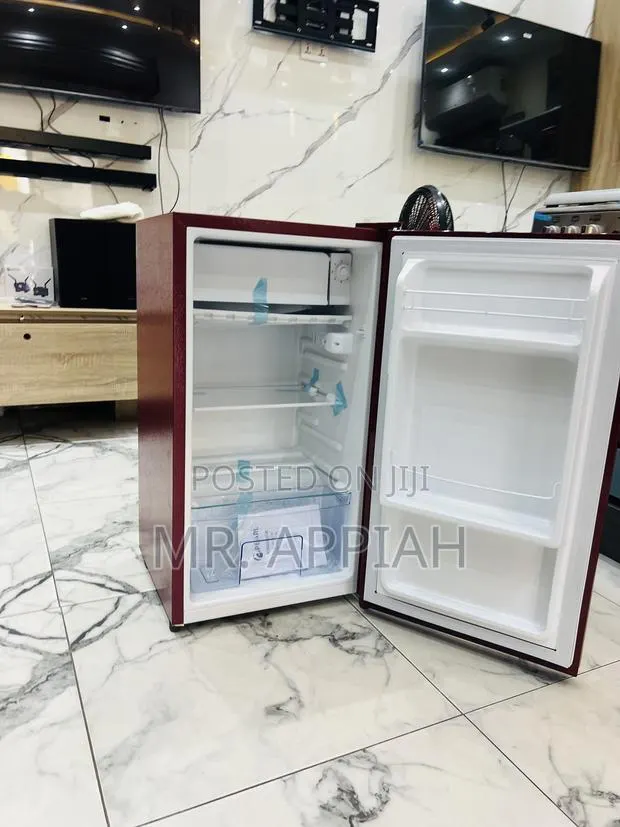 Sleek Pearl Pf-109-2b Single Door Table Top Fridge(Red)80l · Photo 1