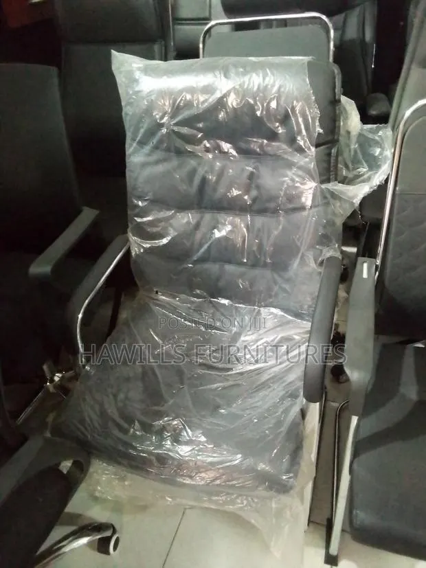 Office Chairs · Photo 1