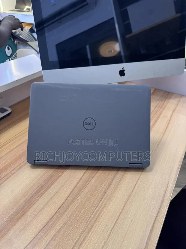 Laptop Dell Latitude 3310 2-in-1 8GB Intel SSD 128GB · Photo 1