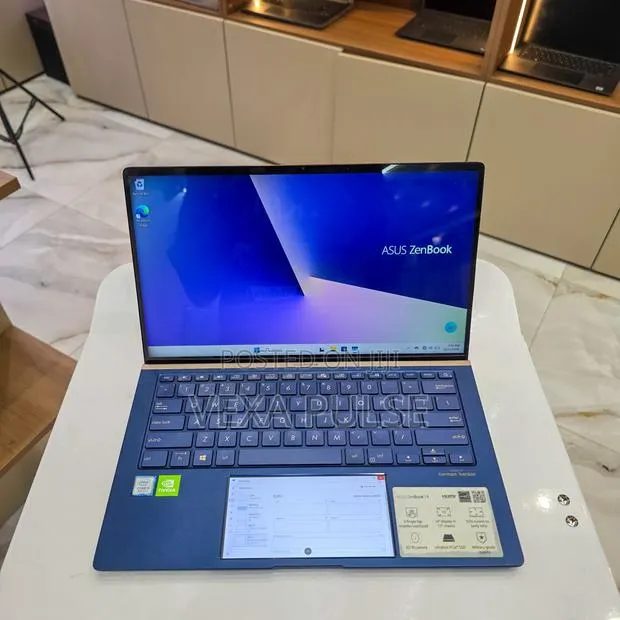 Laptop Asus Zenbook 14 8GB Intel Core i5 SSD 512GB · Photo 1