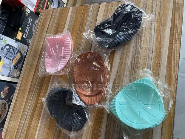 Silicone Liner for Air Fryer - Food Grade - Reusable · Photo 1