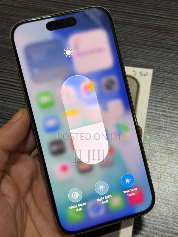 Apple iPhone 17 Pro Max 256 GB Blue · Photo 1