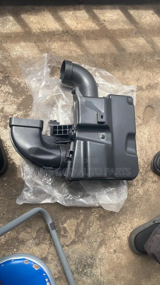 Hyundai Accent 2012-2018 Air Dust Intake Resonator · Photo 1