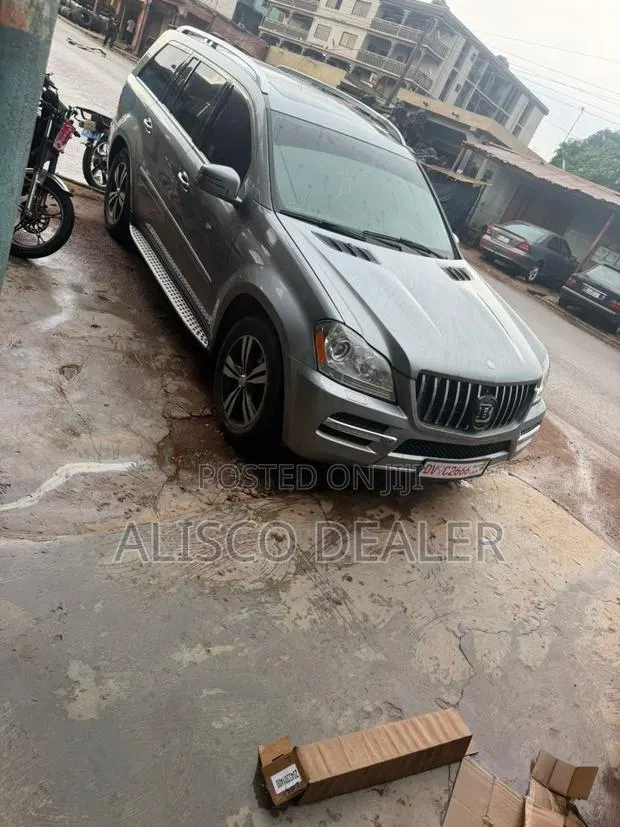 Mercedes-Benz GL-Class GL 450 2012 Gray · Photo 1
