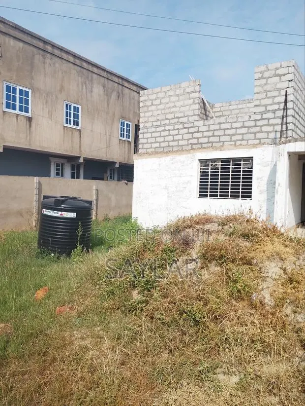 5bdrm Duplex in Enjoyy Estates, Sakumono for sale · Photo 1