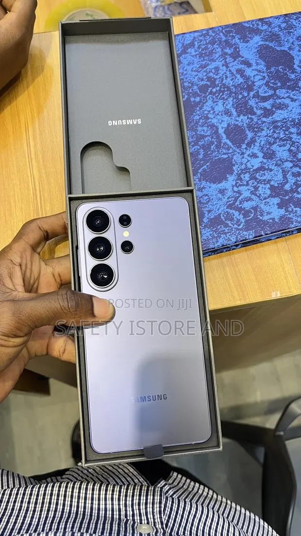 New Samsung Galaxy S26 Ultra 5G 256 GB · Photo 1