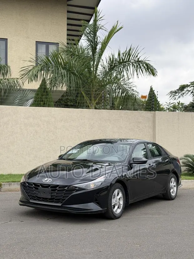 Hyundai Elantra SE 2023 Black · Photo 1