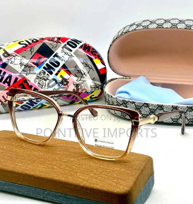Ladies Optical Frame · Photo 3