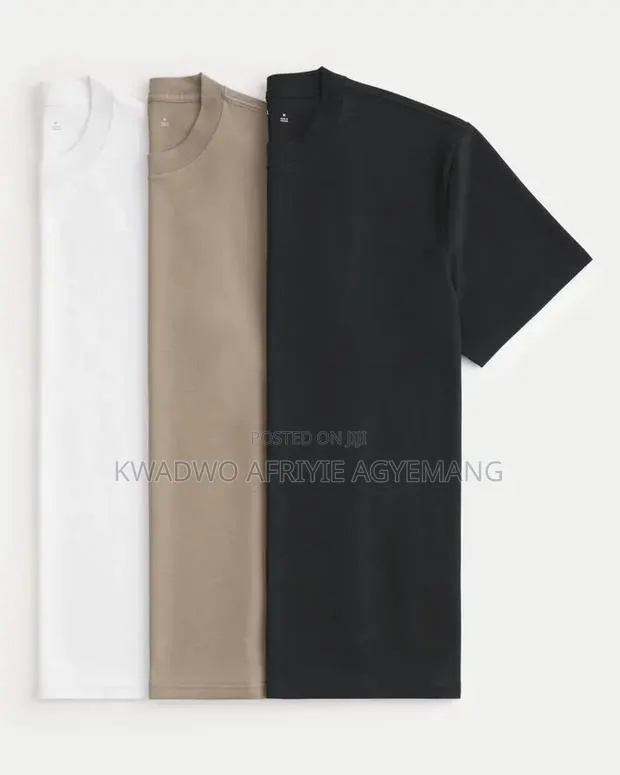 Plain Roundneck T-Shirts · Photo 1