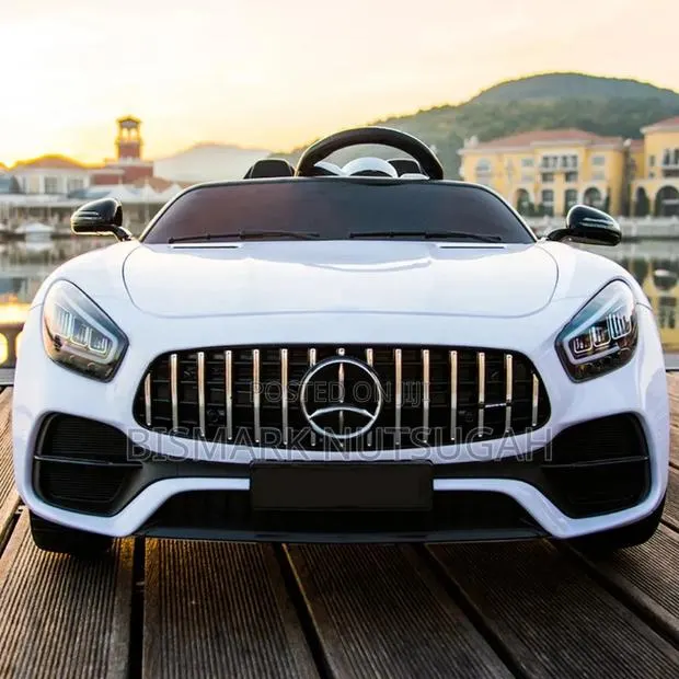 Mercedes-Benz Ride on Electric Toy Car · Photo 2