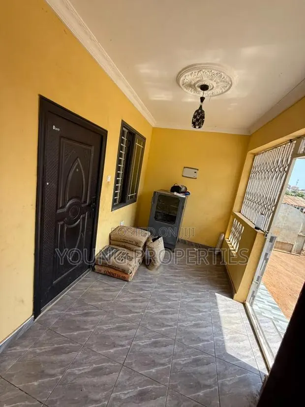1bdrm Apartment in Anyaa, Market for rent · Photo 1