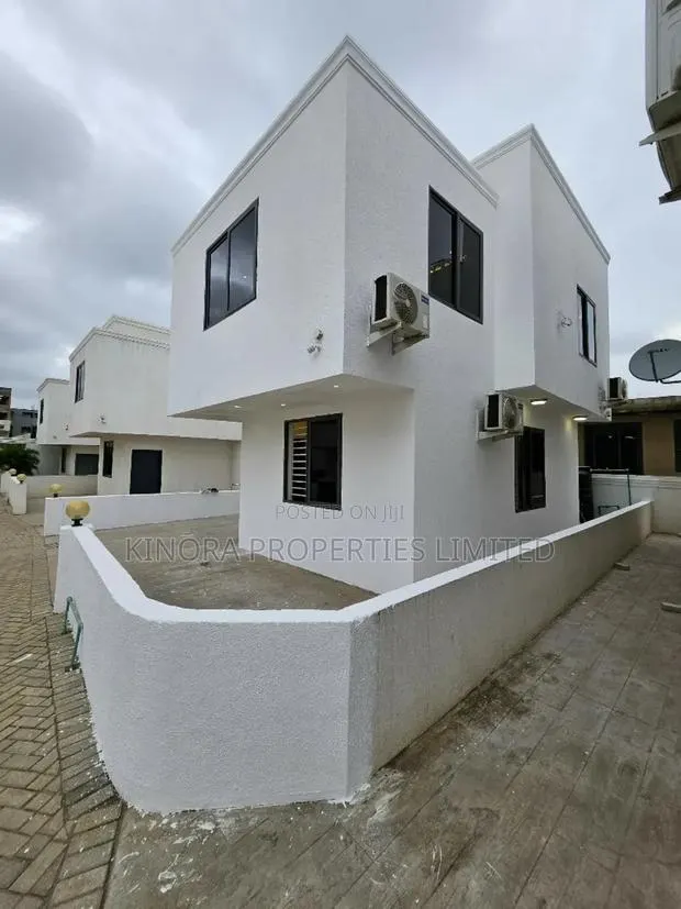 2bdrm Townhouse / Terrace in Nmai Djorn for rent · Photo 1