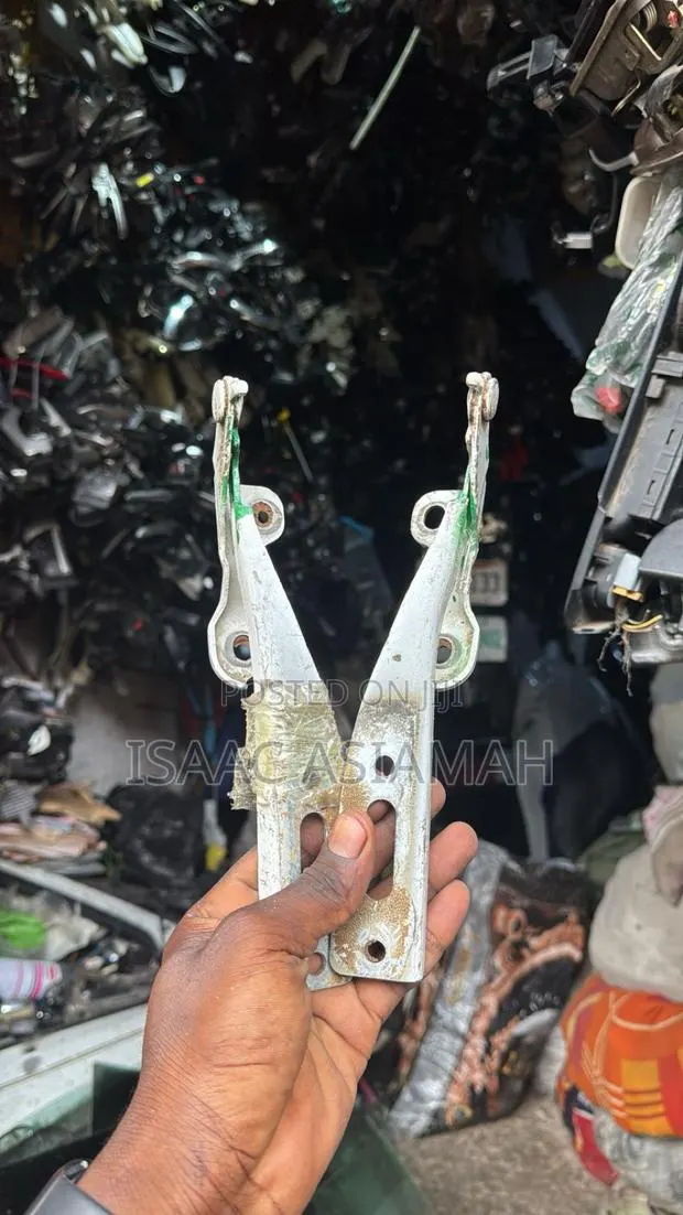 Honda Accord 2013,2014,2015,2016,2017 Bonnet Hinges/ Inches · Photo 1